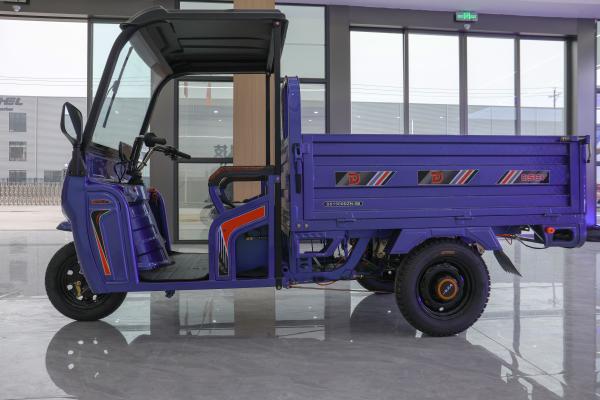 Three Wheeled Mini Dumper Semi Enclosed Electric Tricycle