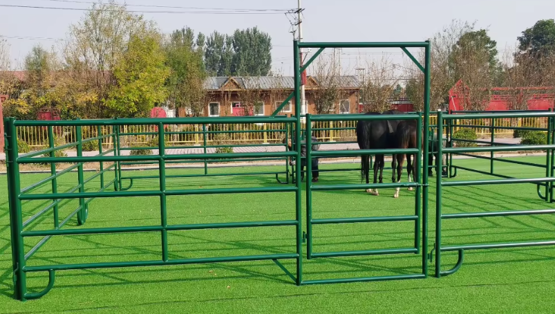 Galvanized Trough Bull Feed Meter Gate Paddock Livestock Fence For Farm