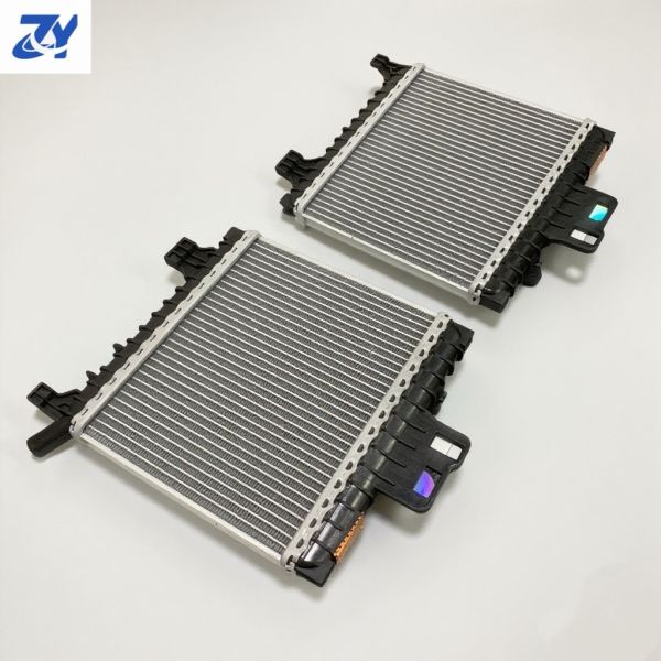 For Lamborghini URUS Intercooler Water tank Radiator OEM 4M0121218F 4M0121218G High-performance Automotive Parts