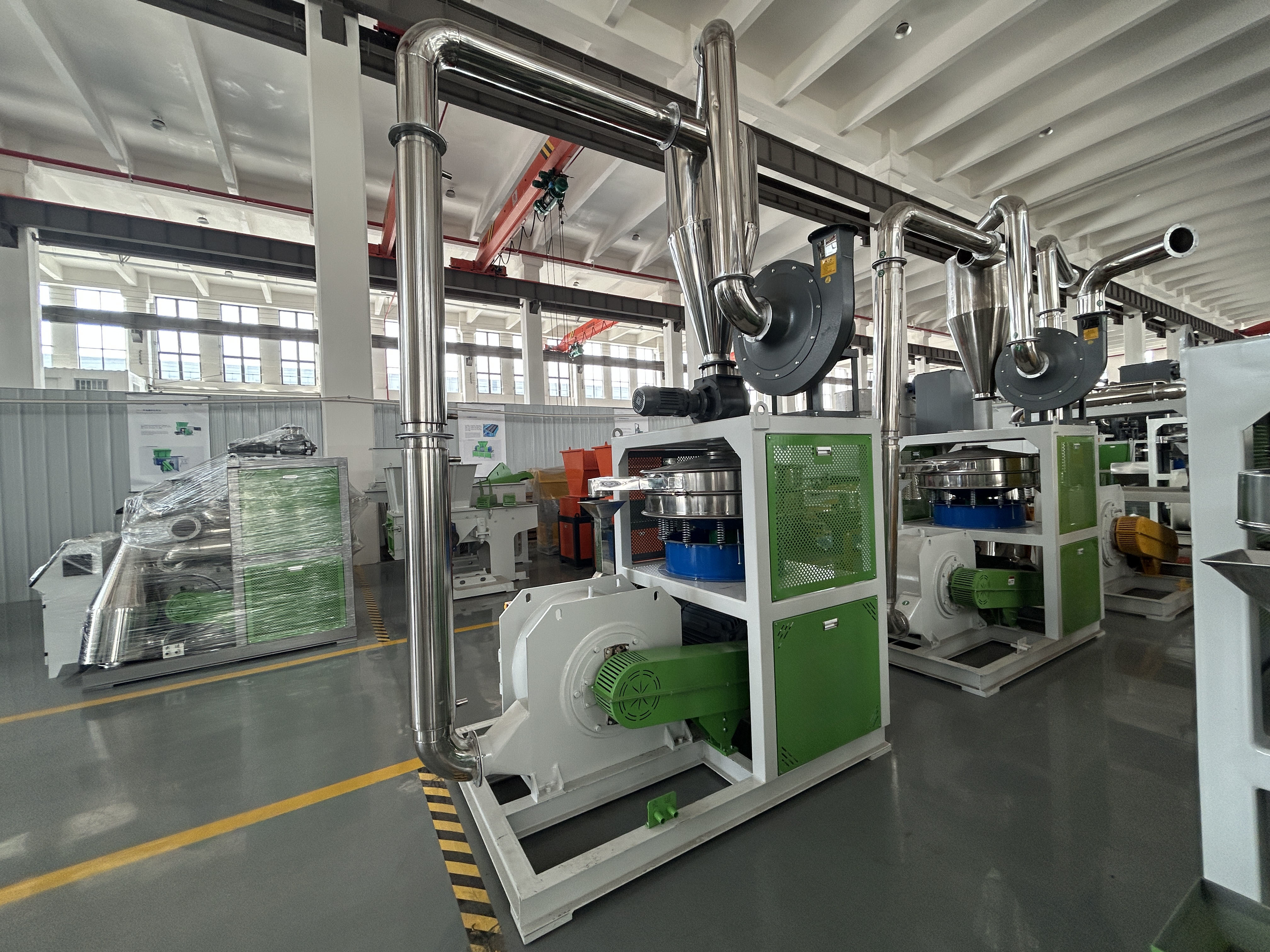 PVC UPVC Pipe Panel Flakes Miller Pulverizing Machine PE HDPE LDPE Flakes Pulverizer Machine