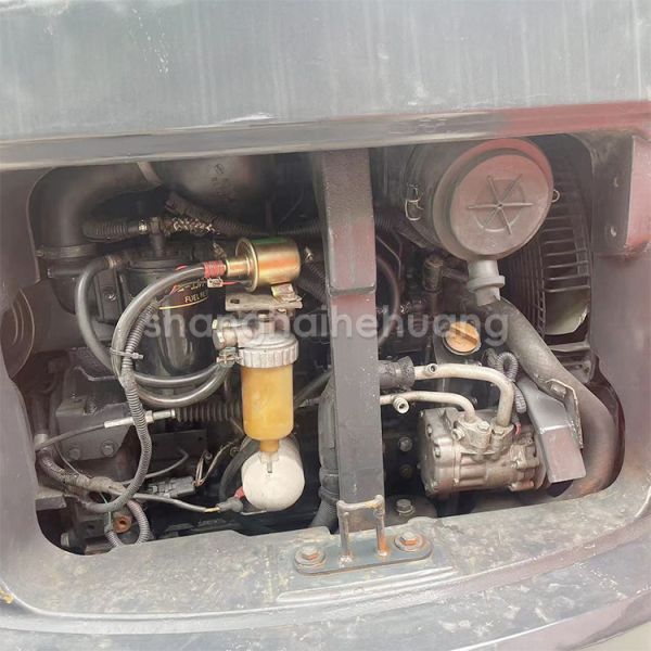 Подержанный экскаватор Hitachi ZX 50