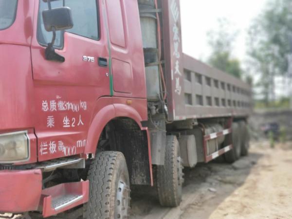 Sinotruk Howo widely 6X4/8X4 used heavy duty tipper 375HP/371HP/336HP dump truck for sale from China 40 Tons payload