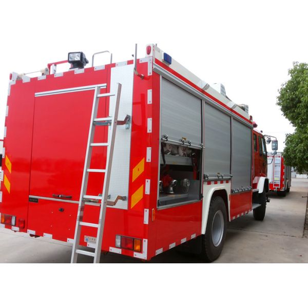 4x2 Drive Six Seats Isuzu Chassis Foam Firefighting Truck Vehicle Pump 60L/s