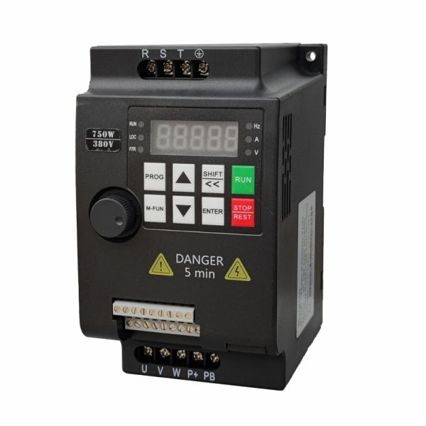 Low Power Micro Three Phase 380V 300W SVC and V/F Frequency Converter