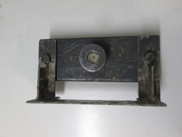 Shuttering Magnet with Fixture Bracket for Precast Concrete Panel Wall Production