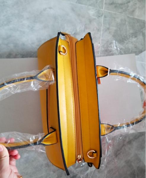 hot Famous Classical colourful Top quality famous women casual tote bag with strip PU leather handbags bags.