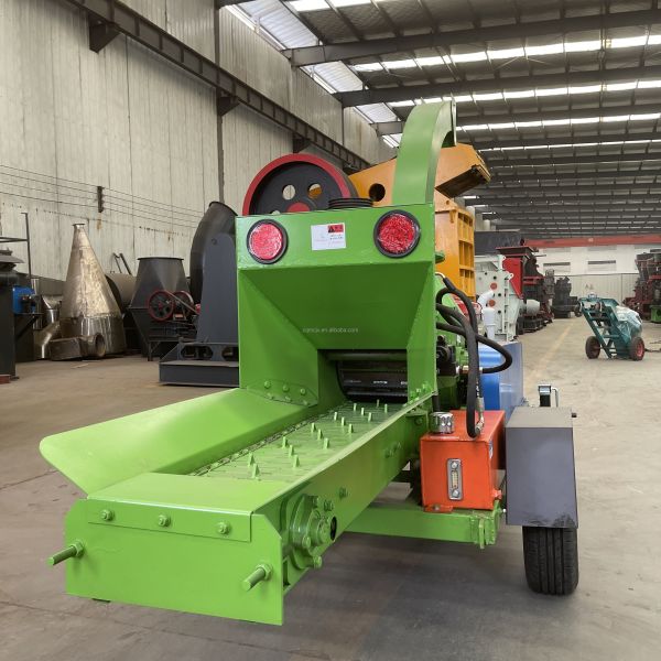 Greening Made Easy 55hp Diesel Powered Branch Crusher for Crushing Biomass Waste Wood