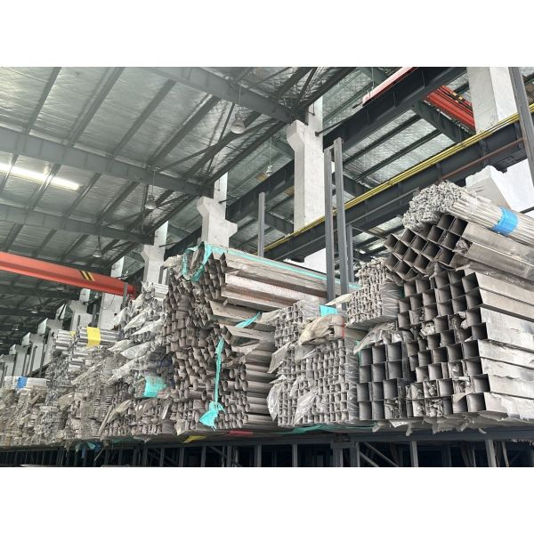 304L 316 Precision Threaded Stainless Steel Pipe 50mm Round Polishing Rose Gold