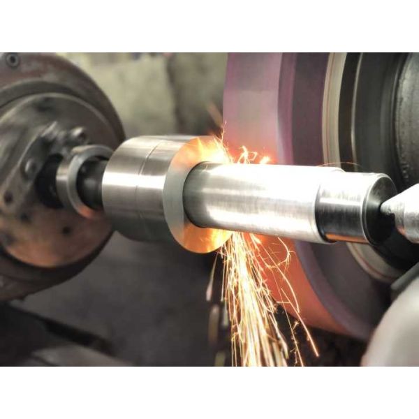 HRC 58-62 Треугольные винтовые элементы для двухвинтовой экструдерной машины