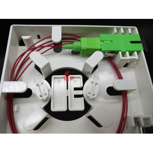 Порты панели 2 гнезда коробки прекращения волокна держателя стены СК/АПК с зажимом кабеля металла