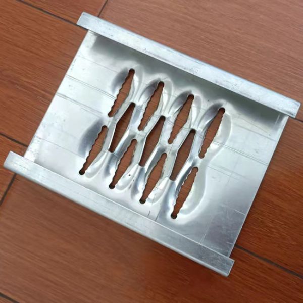 3mm Thickness Diamond ISO9001 Grip Strut Grating