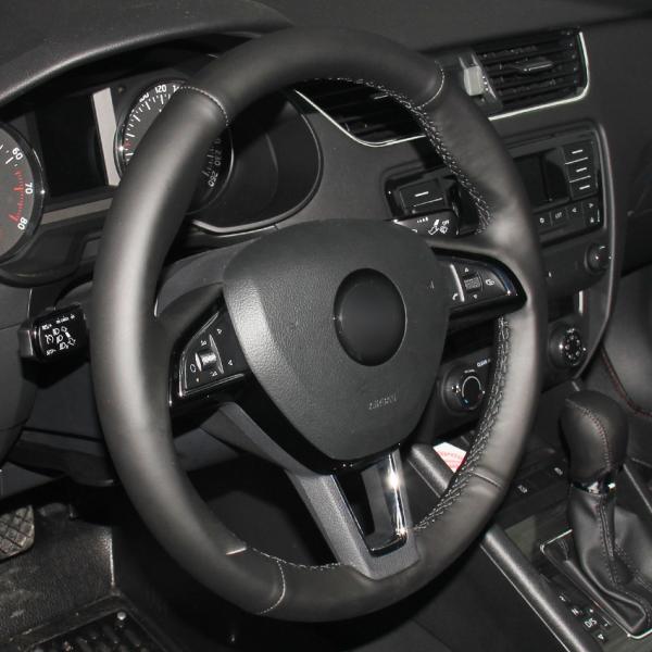 Light Brown Steering Wheel Wrap for Skoda Octavia 2017 Fabia 2016 2017 Rapid Spaceback 2016 Superb