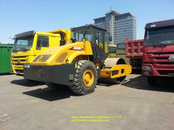 Road Vibratory Roller 22 Ton Mechanical Single Drum XS223J Shangchai Engine 136Kw