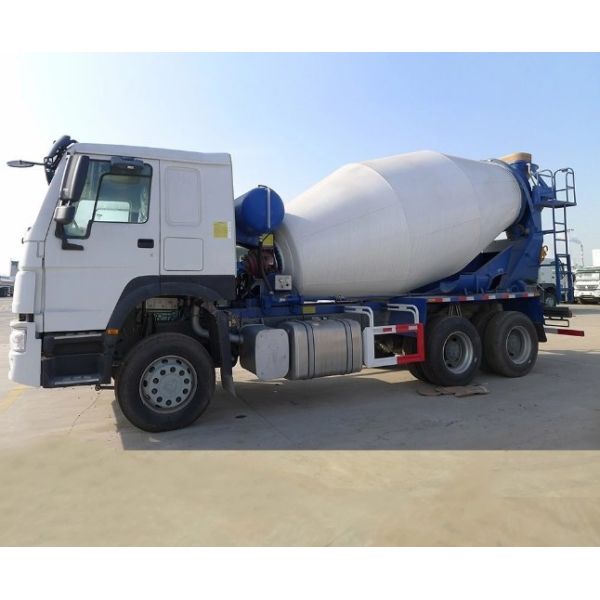 Sinotruk nuevo y usado HOWO 4X2 6X4 8cbm 10cbm 12cbm camión mezclador de cemento de concreto para la venta