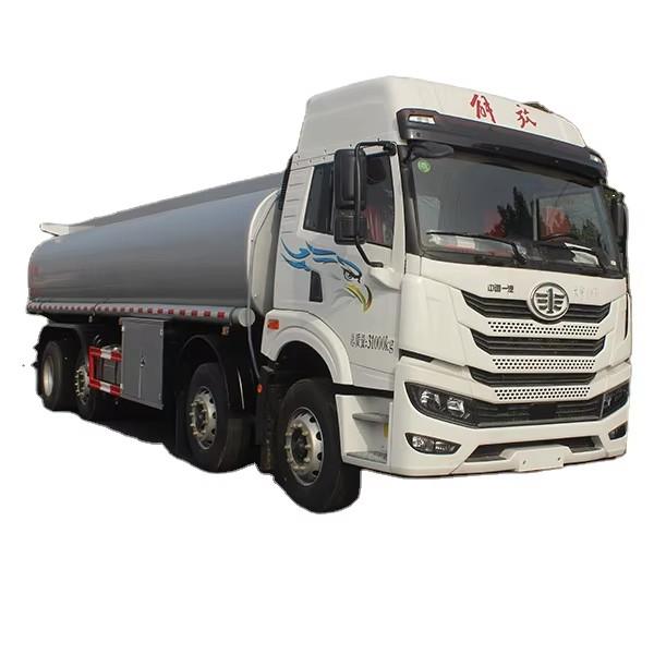 Liberation 28.5 Cubic Runzhixing 6x4 Liquid Supply Truck