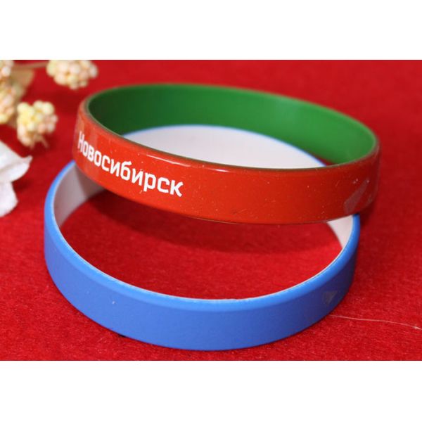Glitter Flashing Plain Popular Rubber Bracelets 202mm Perimeter For Sports Event