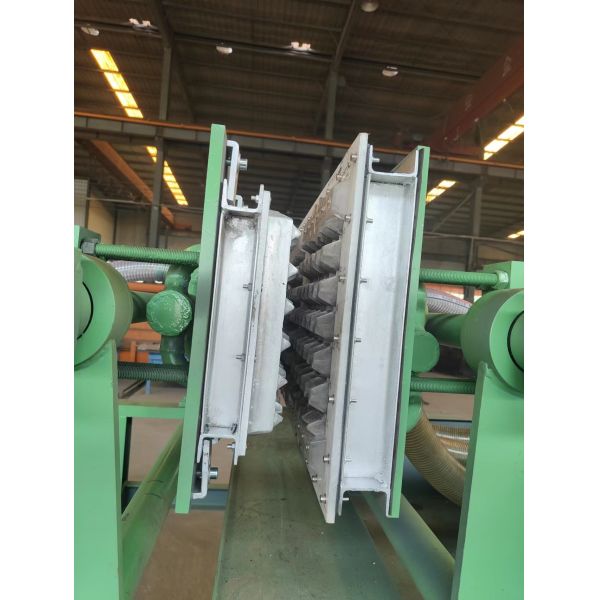 Semi Automatic 20kw 700pcs Per Hour Egg Tray Machine EggTray Production Line For Making Egg Trays Egg Cartons Shoes Trays Apple Trays with Customized Aluminum molds 
