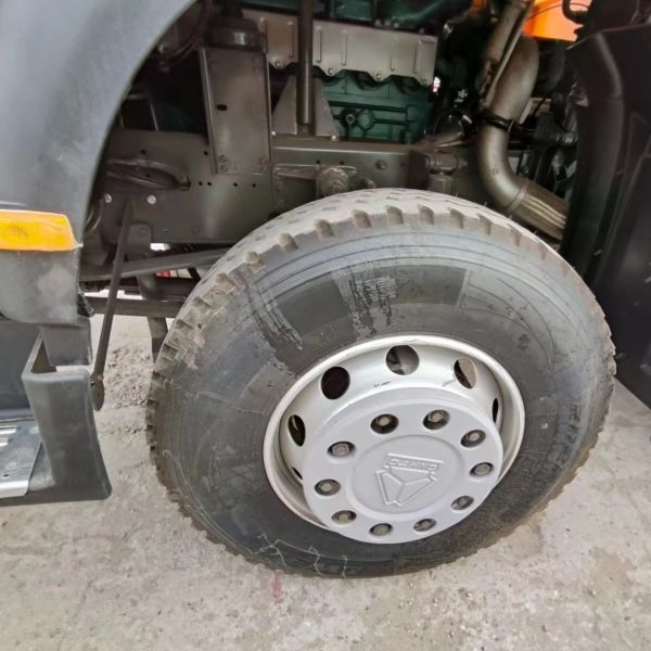 Sencondhand Sinotruk Howo Dump Truck 40t Howo371 8x4 Tipper