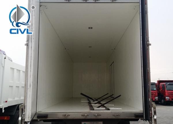 4x2 Euro 2 Howo 7000kg Refrigerated Truck Light Cooler Tank Truck With Yunnei Engine And Triangle Tire