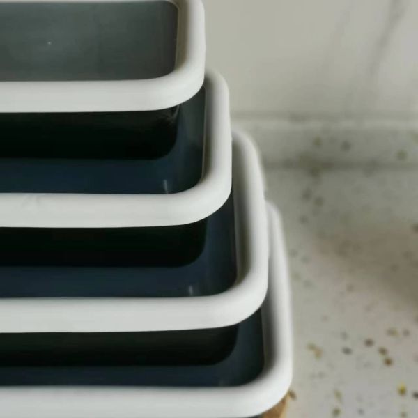Classical Style Japanese Korean Style Enamel Container 600ml 1000ml 1700ml 2500ml Food Storage Containers