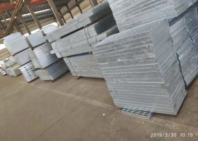 Durable Loading Docks Heavy Duty Steel Grating 8mm X 8mm Cross Bar Size