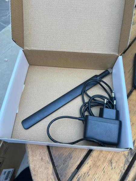 HUAWEI B311 B311-221 150Mbps Outdoor Router WiFi Wireless Support B1/B3/B7/B8/B20 Band for HUAWEI