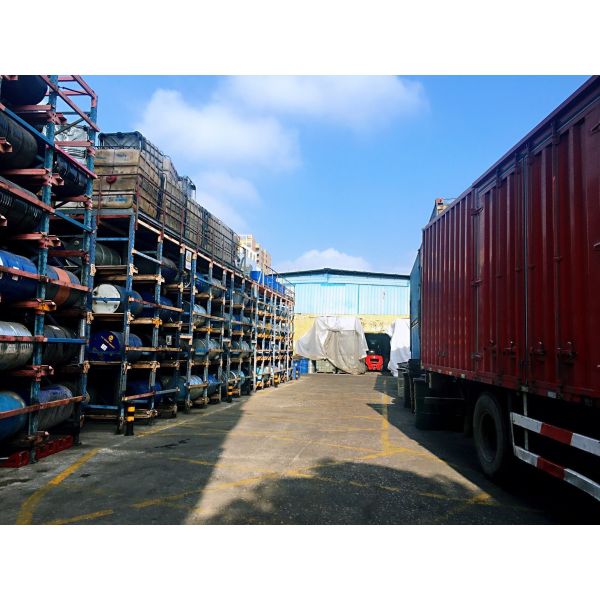 HQT-106D TBN 400 Booster Calcium Sulfonate Detergent Motor Oil Additive in 200kg/drum