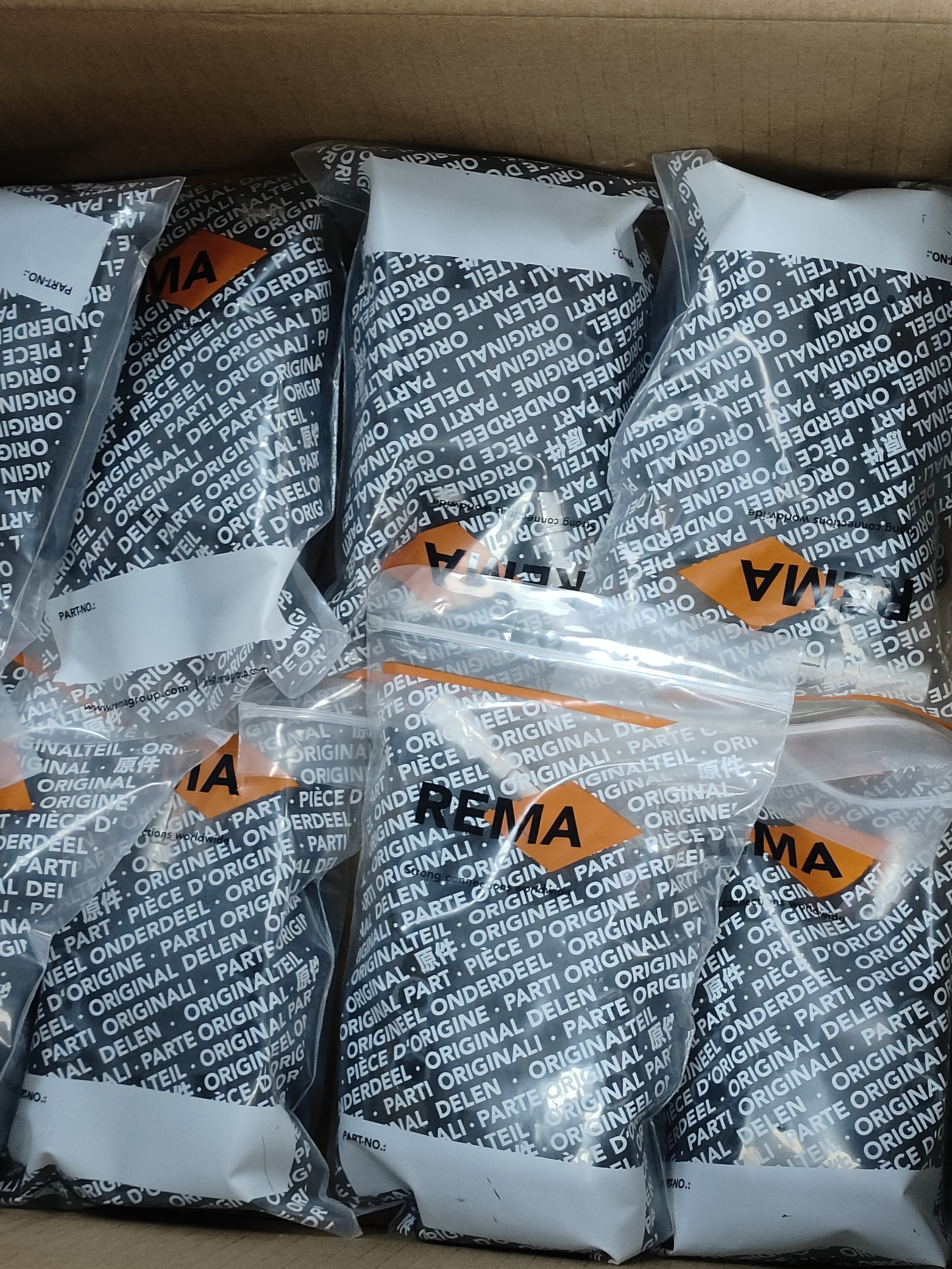 Durable Acid Resistant Design Din160 REMA Complete Male & Female Battery Charging Connector Set For Forklifts trucks, Sweeper and RCC devices Comply DIN VDE 0623 & EN 1175 Industrial Standard