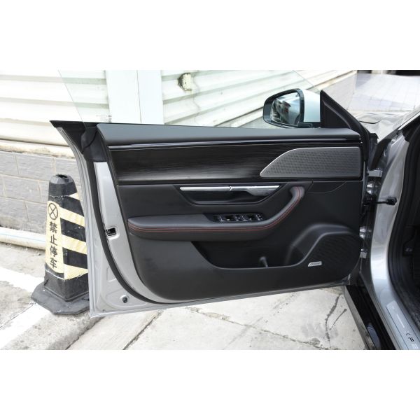 Новый автомобиль автоматическое Xpeng P7 2022 586G энергии в электротранспорта автомобилей колеса запаса 4 xiaopeng p7 китайского взрослом высокоскоростном