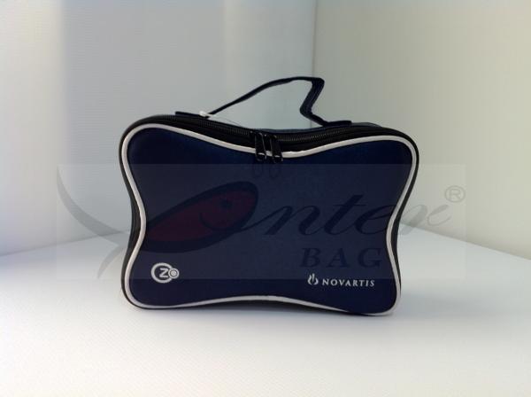 Blue 420D Polyester Travel Cosmetic Bags Makeup Storage Bag With Handle