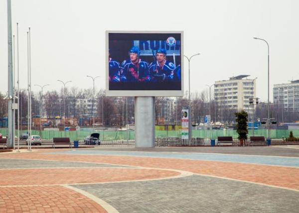 Digital Commercial Advertising Outdoor Rental LED Display Billboard 1200hz Rate Refresh
