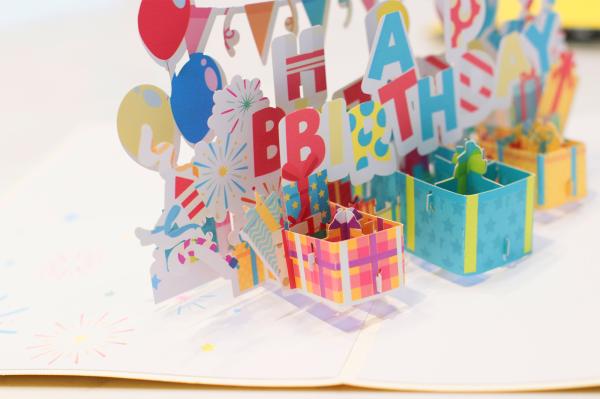 Carte de vœux 3D avec espace message vierge Design unique pour anniversaire