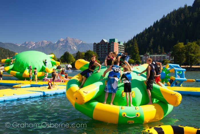 Factory Wholesale Large Outdoor Inflatable Floating Park Commercial Water Theme Park Custom Inflatable Water Play Equipment