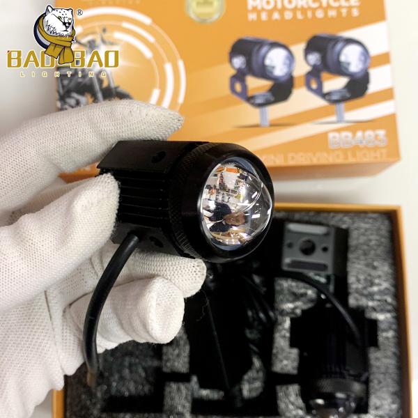 2pcs White Yellow Flashing 20 Watts Aluminum Mini Driving Light Universal LED Front Fog Light for Bike Motorcycle Spare Parts