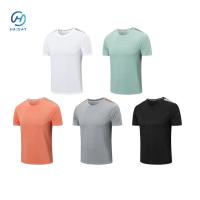 Camisetas dinâmicas de futebol - M, malha respirável, listras negras / brancas ousadas para dias de jogo e treinamento