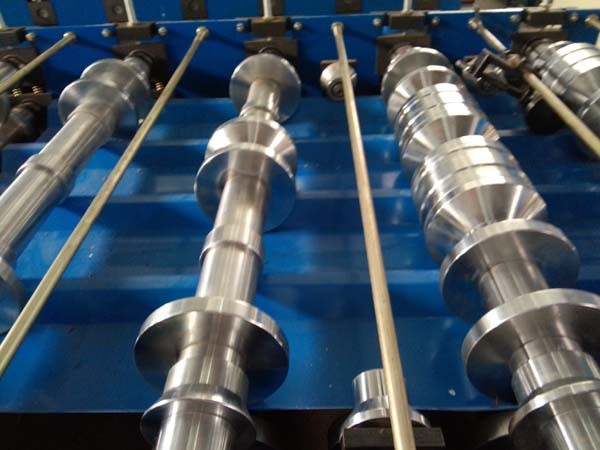 Individual IBR Roof Panel Roll Forming Machine 0.3-0.7mm Thickness