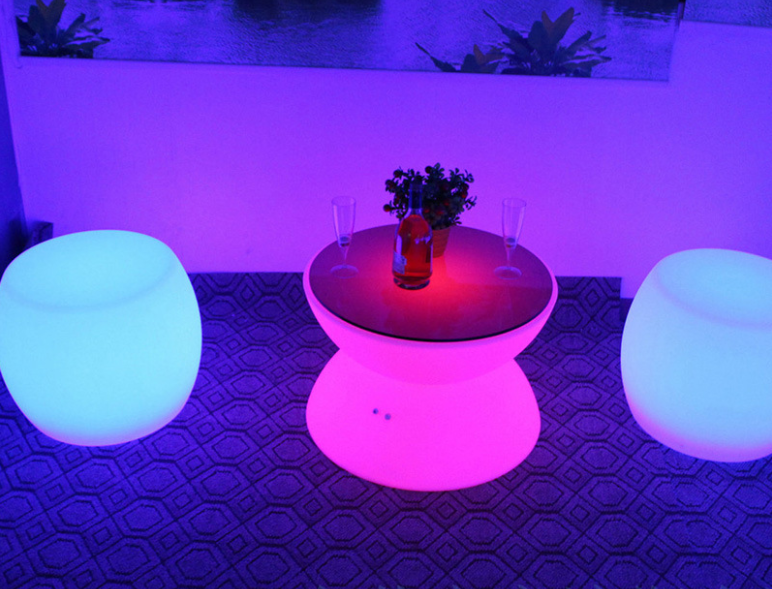 Muebles moldeados a medida LED Roto Iluminación remota sillas de playa de plástico al aire libre