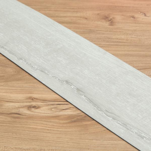 Grey Oak  Commercial Lvt Flooring  Deep Embossed Texture Anti Scratch Convenient Cleaning