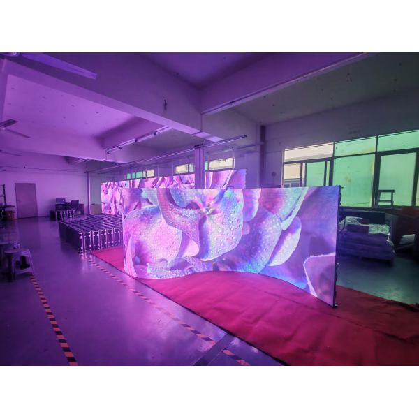 SMD1515 800cd/m2 Indoor Curved Led Display P2.5 ，Novastar card