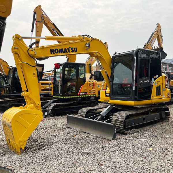 Использование Komatsu PC70 Гидравлические скалистые экскаваторы 7тон Использование Komatsu Средний копальщик