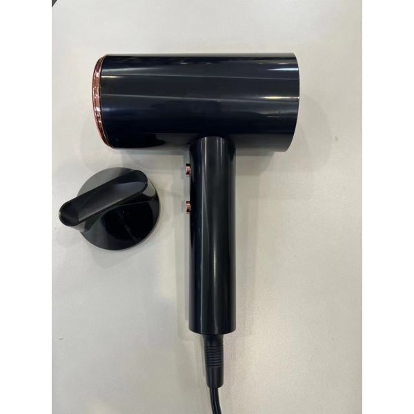 пластиковый коммерчески фен для волос 2000W с крутым снятым объектом