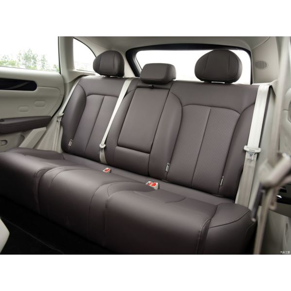 Закрытый тип кузова Лепмотор C11 Спорт Мода Средний размер внедорожник Электромобиль Энергетические транспортные средства Электромобиль