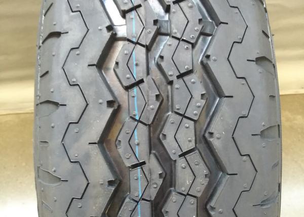 175R13LT Light Truck Tires 97 / 95Q Premium Natural Rubber Materials Eco Friendly