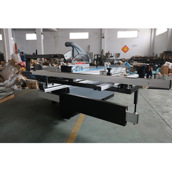Melamine Sliding Table Saw Professional Woodworking Machine with 3200mm Max. Length