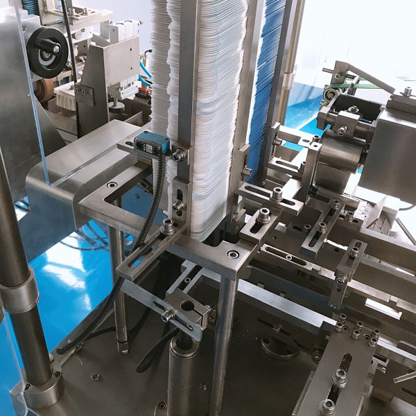 Máquina de encuadernación automática de alta velocidad de ZH -300 para la botella y la medicina