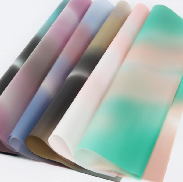 Waterproof OPP Gift Box Wrapping Paper Gradient Matting Flower Packaging Material 58*58cm