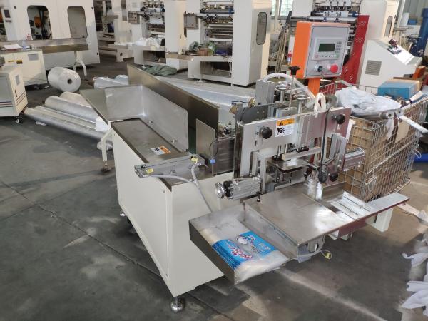 Xinyun Handwheels Tissue Paper Packaging Machine Selectable Size Food Packaging