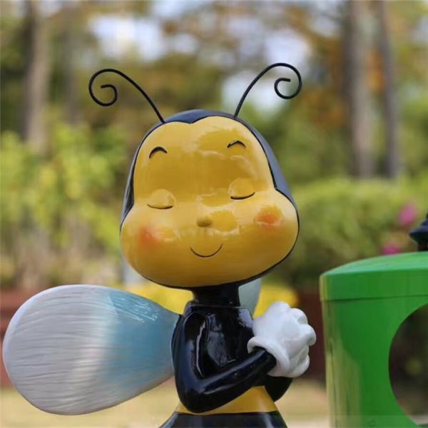Shopping Center Decoration Yellow Fiberglass Bee Dustbin