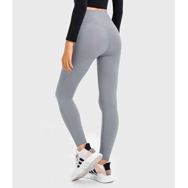 Законченная йога разминки задыхается гетры нейлона женщин Капри с карманами