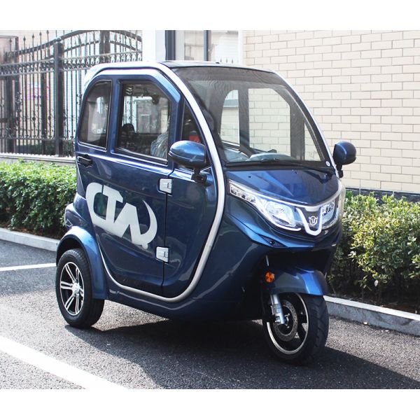 60V 50Ah Battery Enclosed Electric Tricycle 3 Seat With Disc Brake